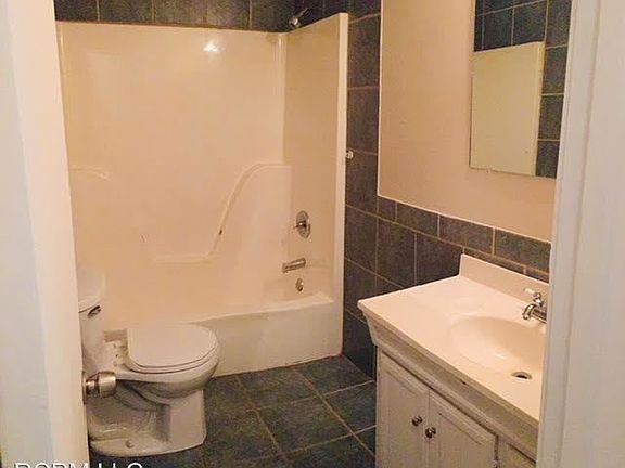5th image of 3317 Lockwood Ct SW