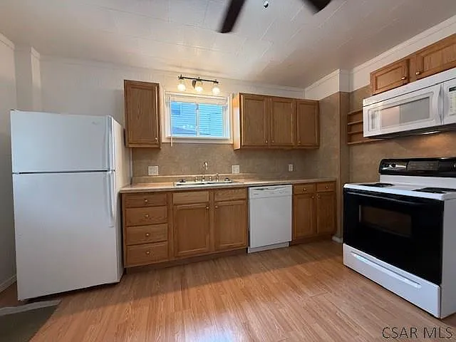 483 2nd St #37 — Photo 9