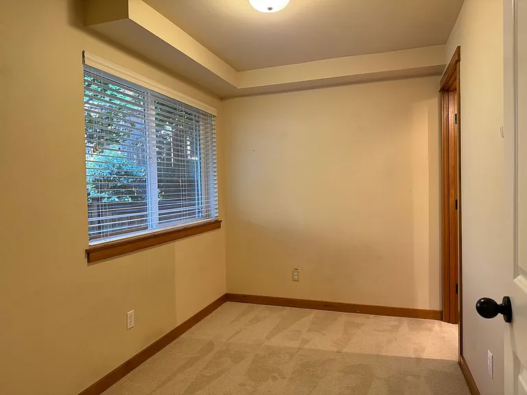 5218 Puget Blvd SW #C — Photo 13