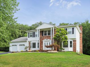 9 Steeplechase Dr, Marlboro, NJ 07746