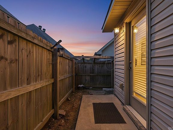 4th image of 3380 Garden Club Dr