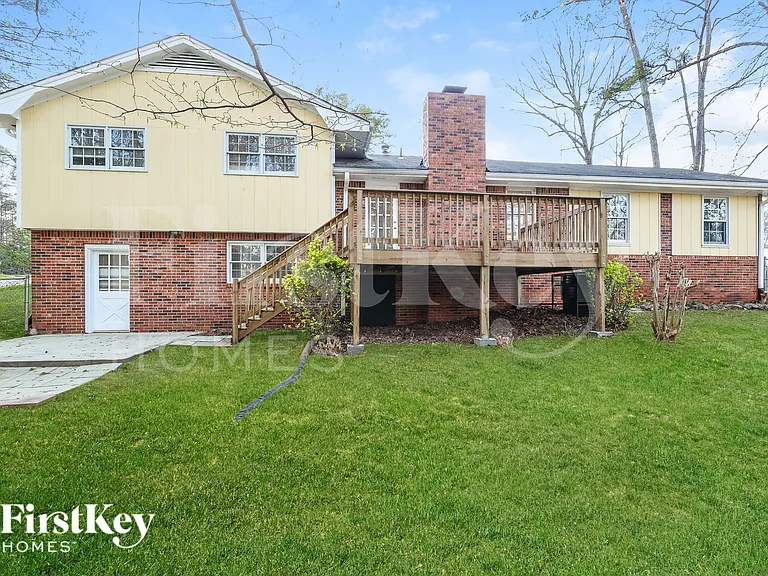 335 Sharon Dr — Photo 18
