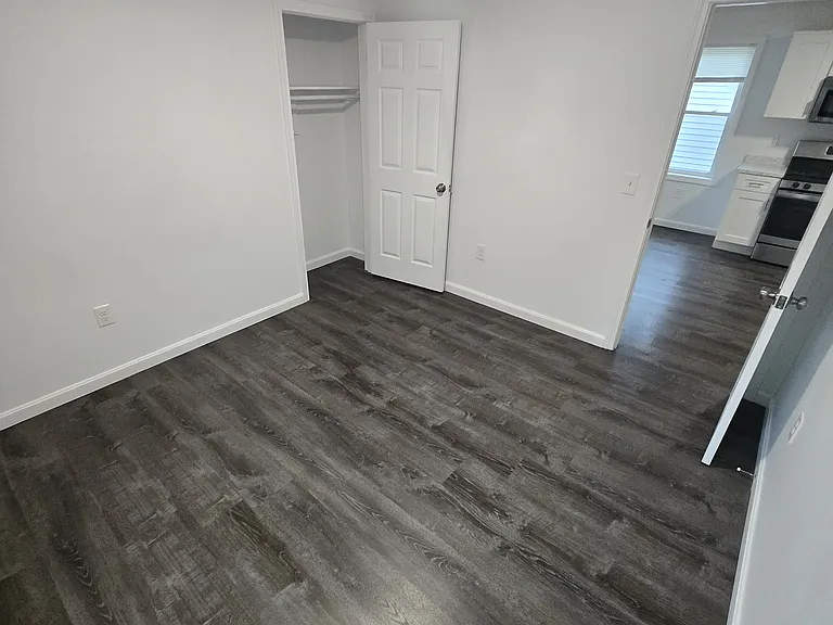 3 1/2 Baltimore St #2 — Photo 7