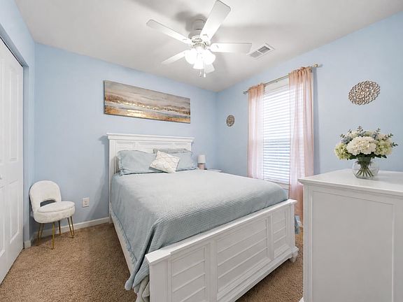 4th image of 239 Nobility Dr