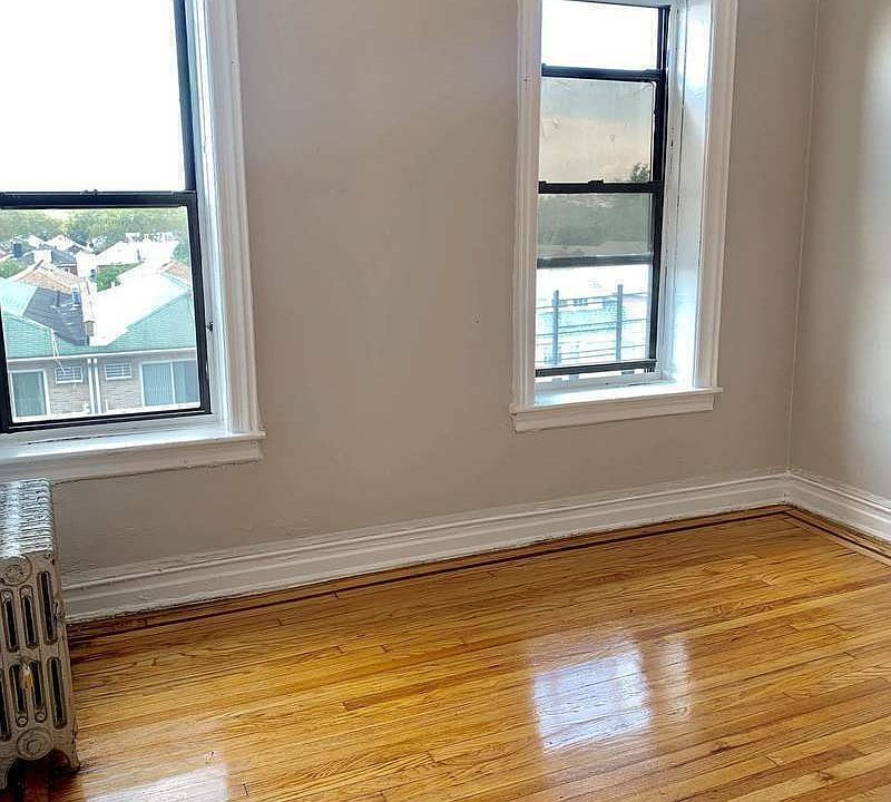 2nd image of 1953 70th St APT D4