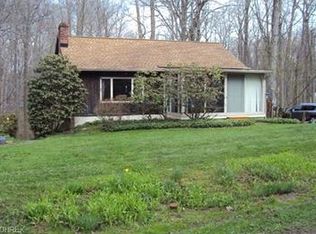 12347 Hillcrest Dr, Chesterland, OH 44026