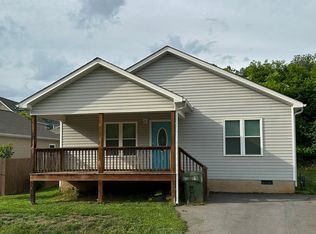 28 Quinn Hill Ln, Mars Hill, NC 28754