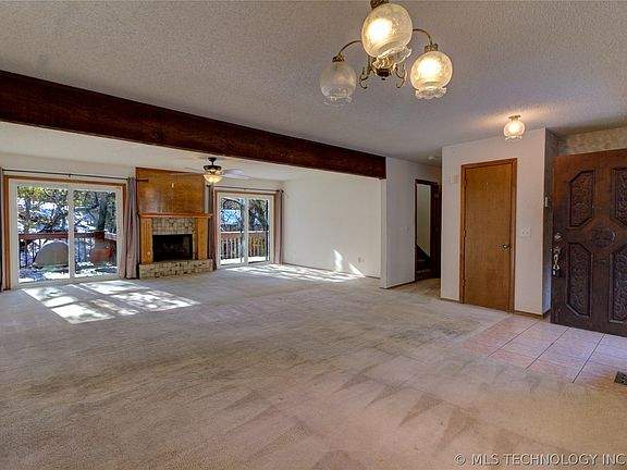 3rd image of 1370 N Aspen Ln