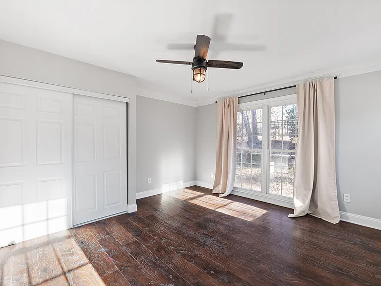 7307 Blythwood Ln — Photo 3