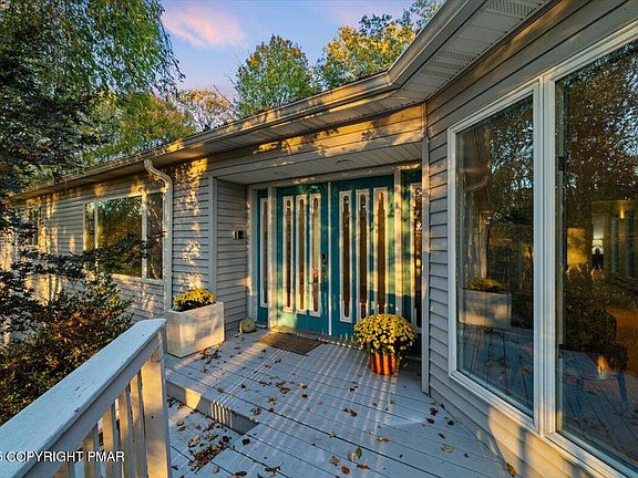 5th image of 23 Sleepy Hollow Ln