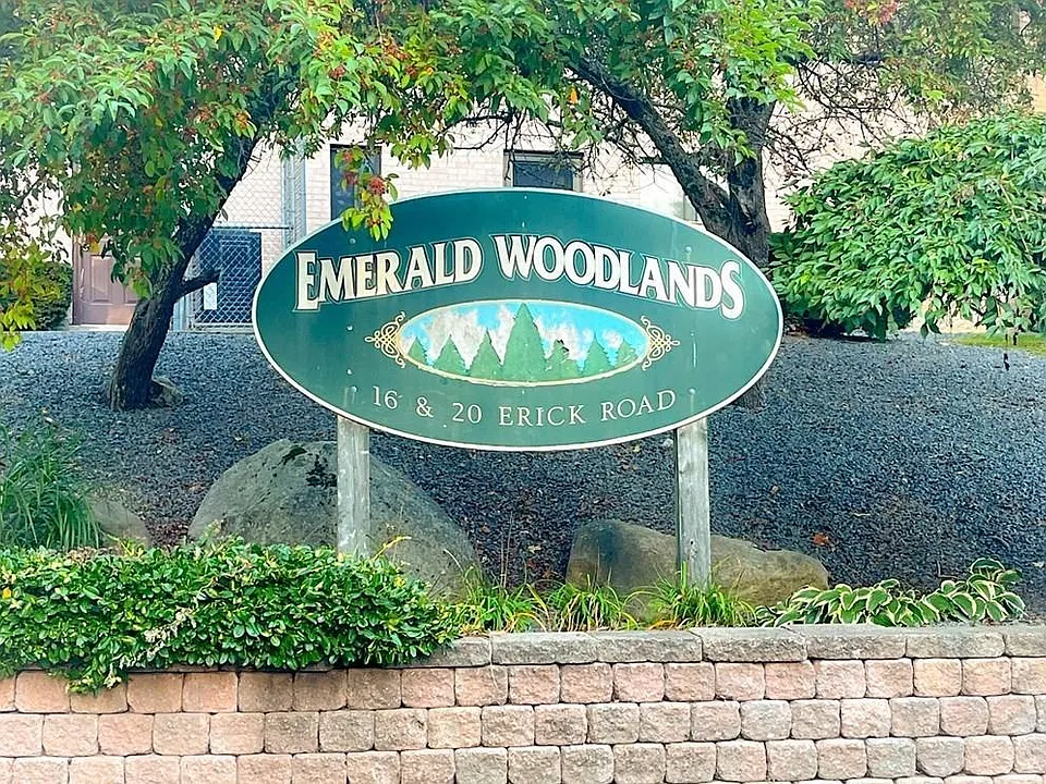 20 Erick Rd