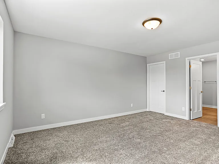 Chalet Dr — Photo 24