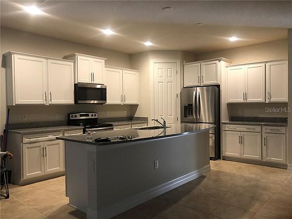5th image of 3543 Debois Ct