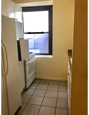 Rented by FirstService Residential (Manual) | media 29