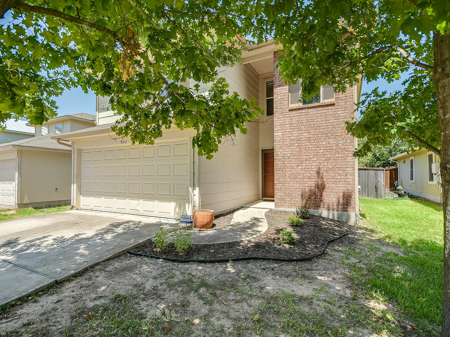 3 bed, 2.5 bath, 1529 sqft, $2,550 — Photo 3