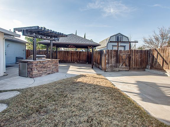 4th image of 5213 Creekpaum Dr