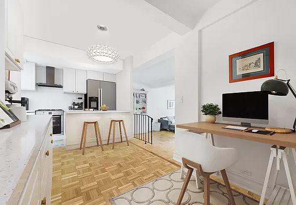 4th image of 20 E 35th St APT 9J