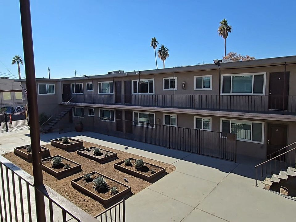 1st image of 2100-2104 E Sunrise Ave #13