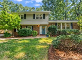537 Ellynn Dr, Cary, NC 27511