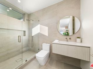 12252 Dorothy St, Los Angeles, CA 90049