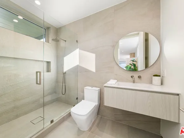 12252 Dorothy St, Los Angeles, CA 90049