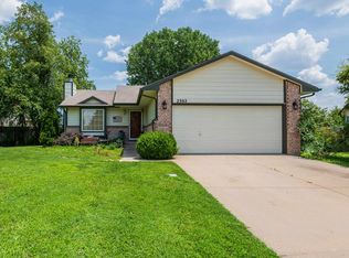 2302 S Stoney Point St, Wichita, KS 67209