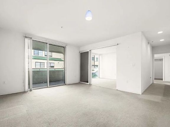 3rd image of 267 S San Pedro St Unit 509