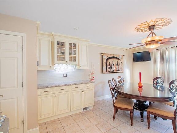 5th image of 1016 Rathbun Ave