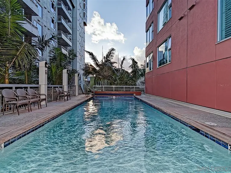 300 W Beech St #2101 — Photo 24