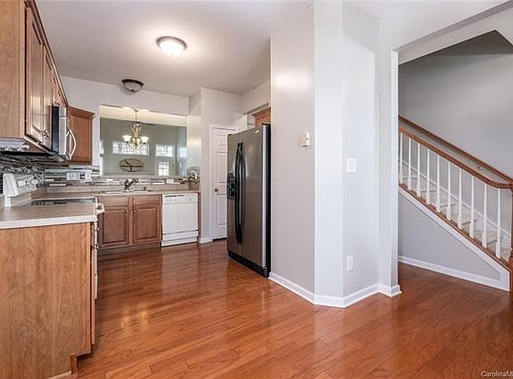 3rd image of 153 Cypress Landing Dr