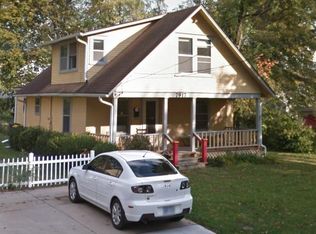 7917 Newton St, Overland Park, KS 66204