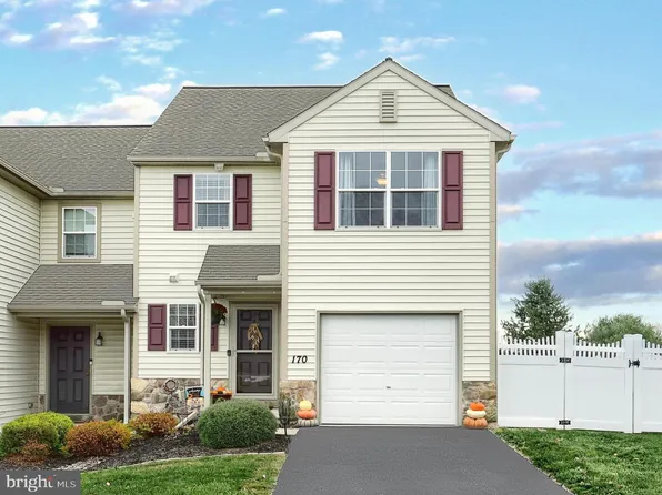 170 Cedar Run Dr, York, PA 17404
