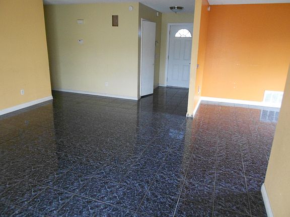 2nd image of 10624 Dumond Ave