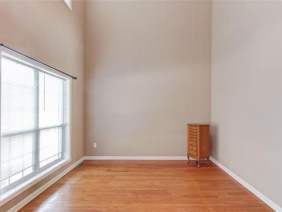 5th image of 2899 Savannah Walk Ln