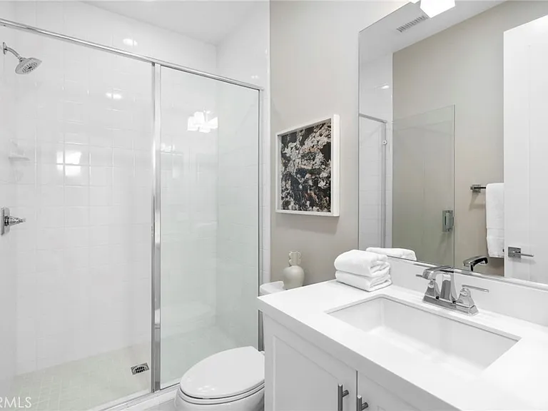 217 Cultivate — Photo 26