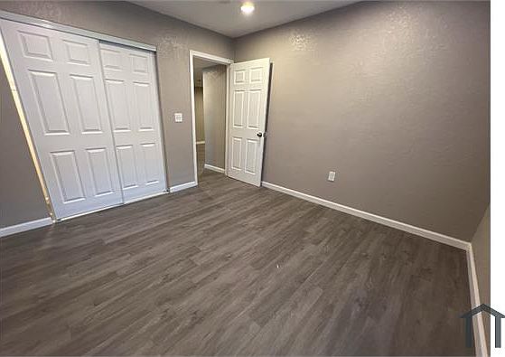 5th image of 4520 N Thompson Ct #B