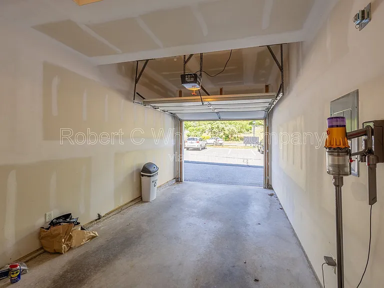 28 Armstrong Rd #C21 — Photo 26