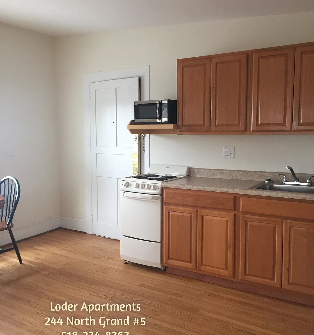 244 N Grand St — Photo 3