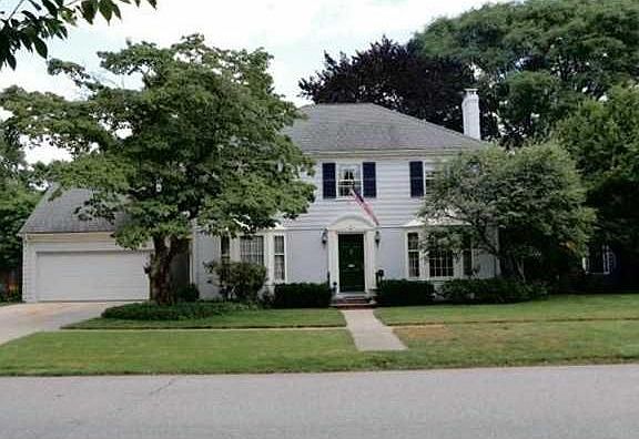 2nd image of 99 Catlin Ave