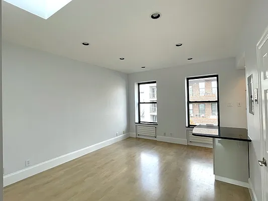 Rented by (Legacy) Elegran | media 27