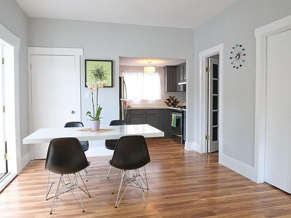 5th image of 422 Jerome St