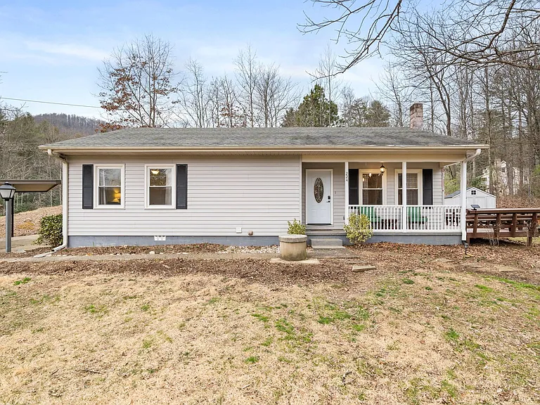 224 Rock Haven Ln — Photo 9