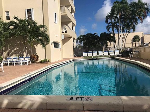 3rd image of 900 NE 18th Ave APT 608