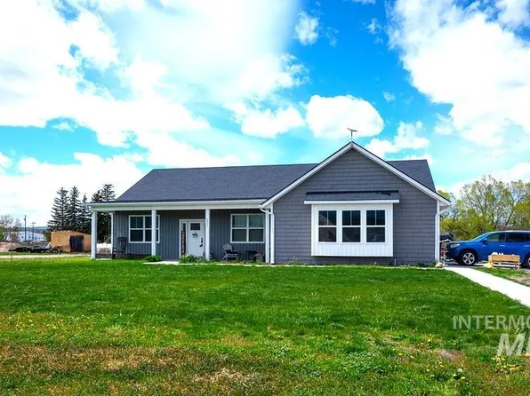 275 N Wilson St, Oakley, ID 83346