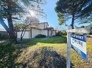 521 Sherry Dr, Ukiah, CA 95482