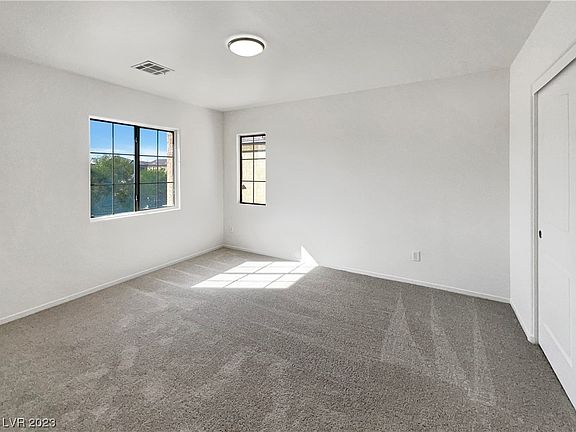 5th image of 3636 Lakeside Villas Ave