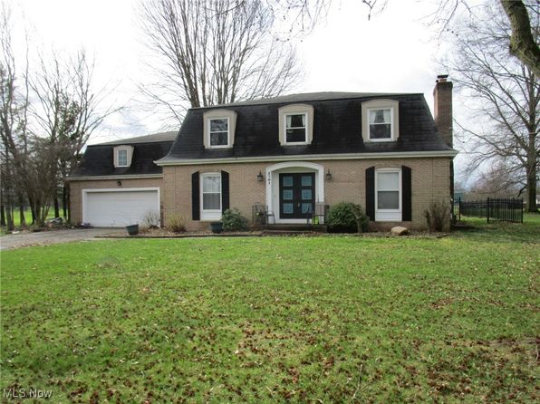 3701 Villa Marie Rd, Lowellville, OH 44436