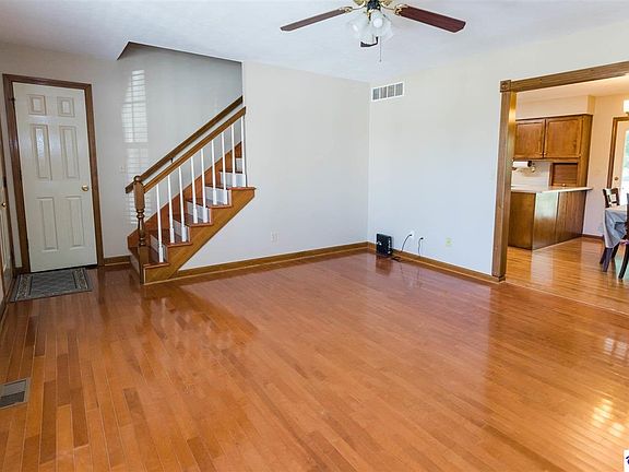2nd image of 623 Princeton Dr