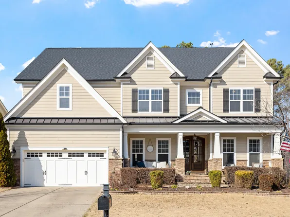 209 Ashdown Forest Ln, Cary, NC 27519