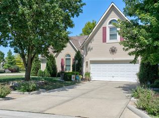 106 E Colleen Ct, Gardner, KS 66030